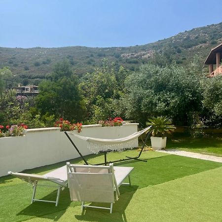 Villa Vittoria Solanas  Exterior foto